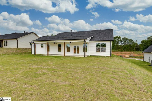 112 Walters Way, Pickens, SC 29671