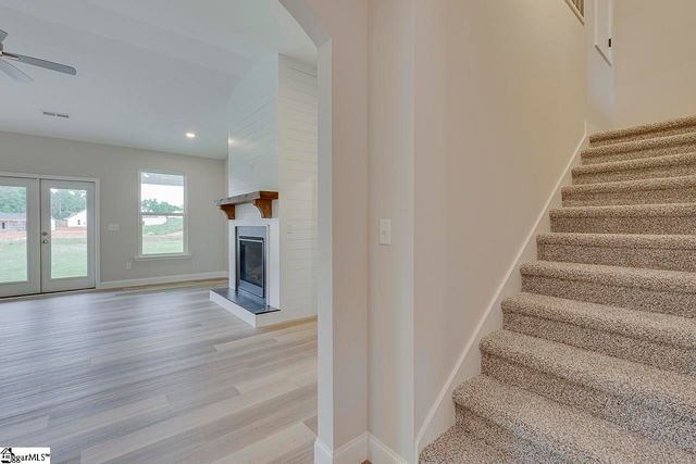 112 Walters Way, Pickens, SC 29671