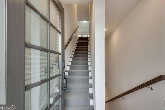 513 Burton Drive, Alpharetta, GA 30009