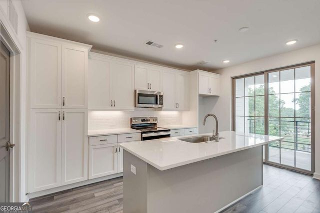 513 Burton Drive, Alpharetta, GA 30009