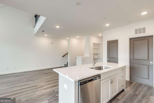 513 Burton Drive, Alpharetta, GA 30009