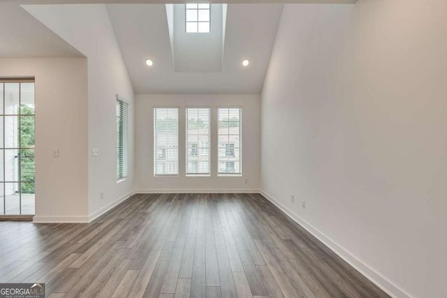 513 Burton Drive, Alpharetta, GA 30009