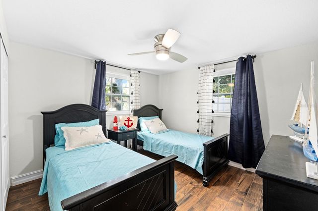 8644 MAY CIRCLE, Tampa, FL 33614