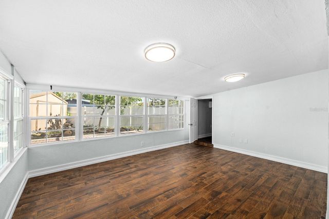 8644 MAY CIRCLE, Tampa, FL 33614