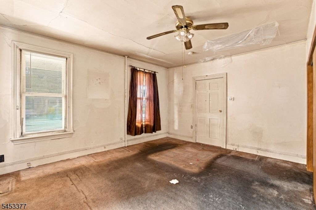 223 Montgomery St, Bloomfield Twp., NJ 07003 — photo 5