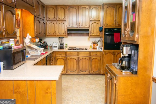 1719 Highway 81 W, Mcdonough, GA 30253