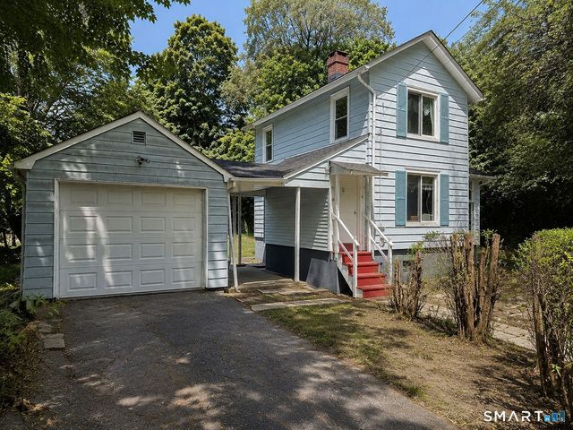 17 City Mills Lane, Waterbury, CT 06704