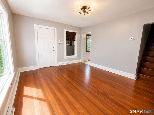 17 City Mills Lane, Waterbury, CT 06704