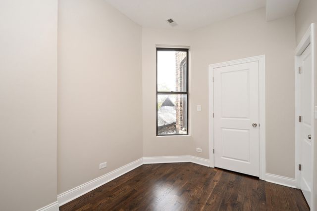 1545 N Claremont Avenue 3, Chicago, IL 60622