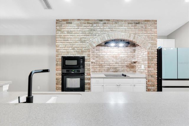 16314 BRIDGEGLADE LANE, Lithia, FL 33547