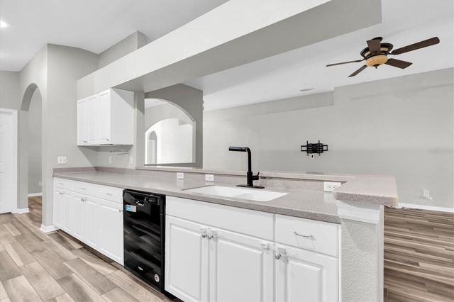 16314 BRIDGEGLADE LANE, Lithia, FL 33547