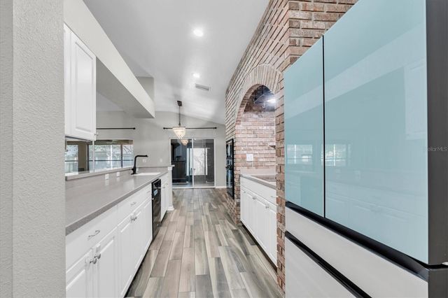 16314 BRIDGEGLADE LANE, Lithia, FL 33547