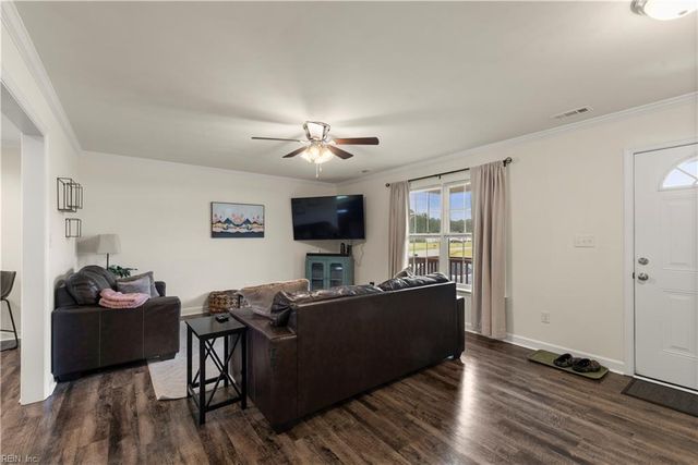 35402 Amanda LOOP, Ivor, VA 23866
