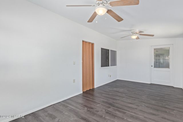 5707 W Tumbling F Street, Tucson, AZ 85713