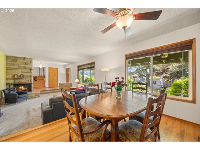 12955 Sw EVERGREEN St, Beaverton, OR 97005