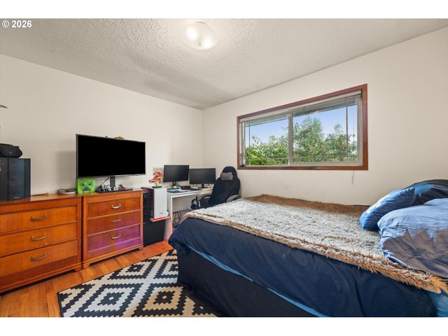 12955 Sw EVERGREEN St, Beaverton, OR 97005