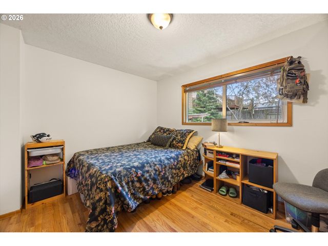 12955 Sw EVERGREEN St, Beaverton, OR 97005