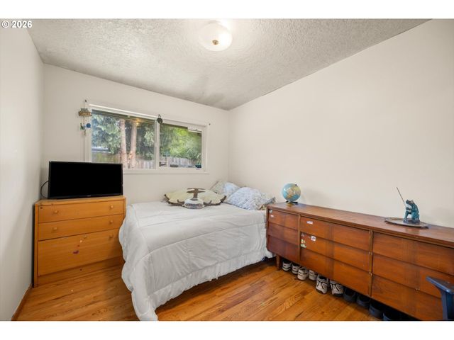 12955 Sw EVERGREEN St, Beaverton, OR 97005