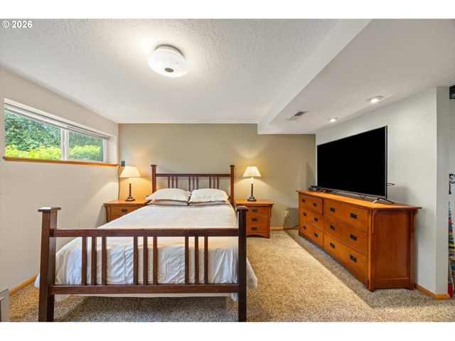12955 Sw EVERGREEN St, Beaverton, OR 97005