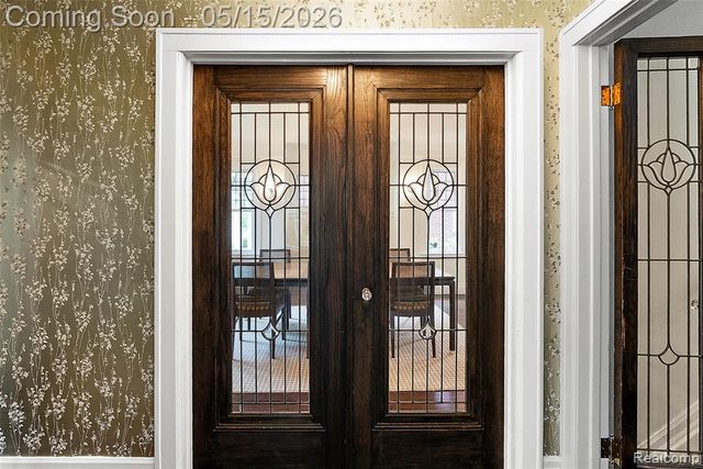 26329 York Road, Huntington Woods, MI 48070