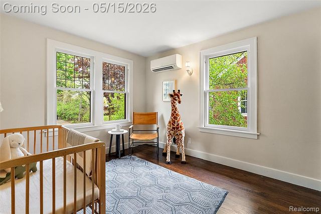 26329 York Road, Huntington Woods, MI 48070
