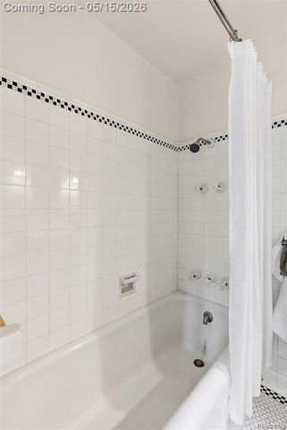26329 York Road, Huntington Woods, MI 48070