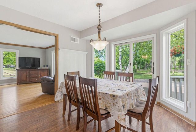 112 N Meadowside COURT, Summit, WI 53066