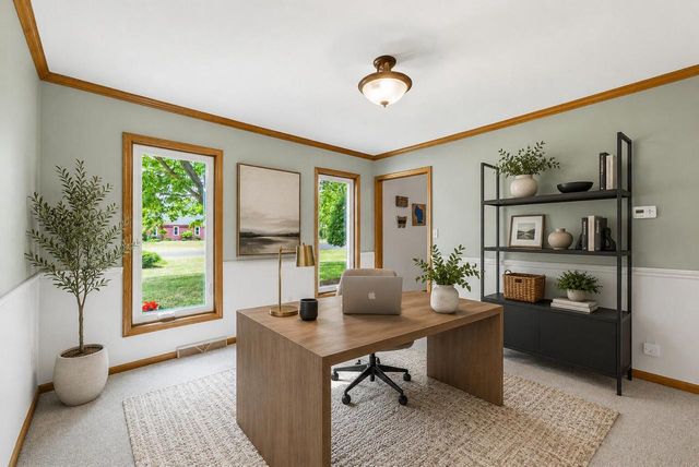 112 N Meadowside COURT, Summit, WI 53066