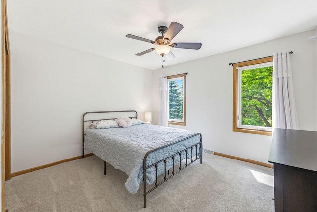 112 N Meadowside COURT, Summit, WI 53066
