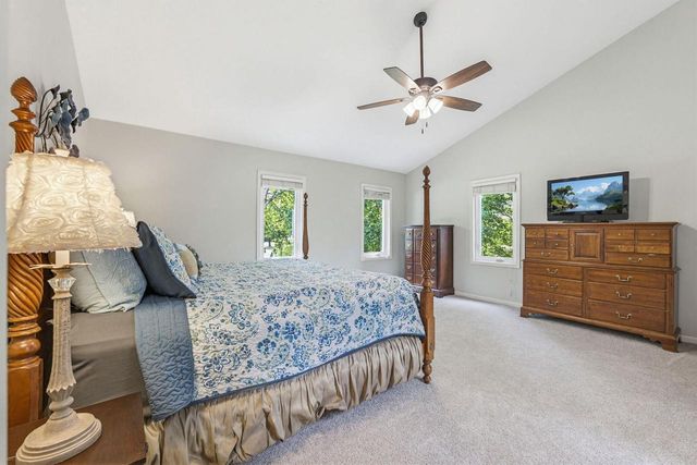 112 N Meadowside COURT, Summit, WI 53066