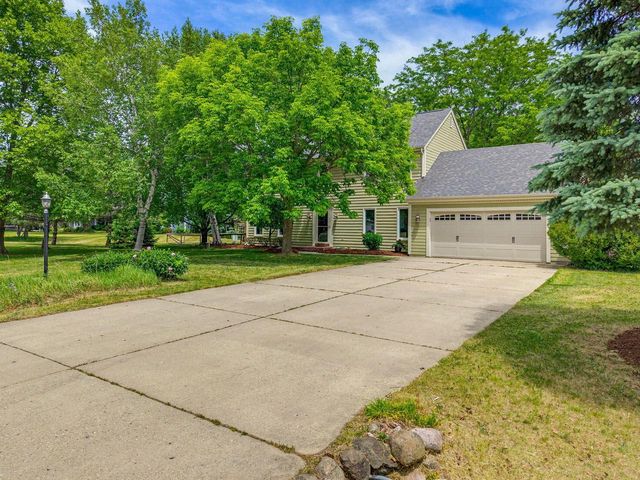 112 N Meadowside COURT, Summit, WI 53066