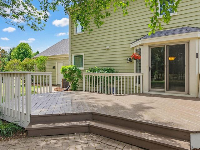 112 N Meadowside COURT, Summit, WI 53066