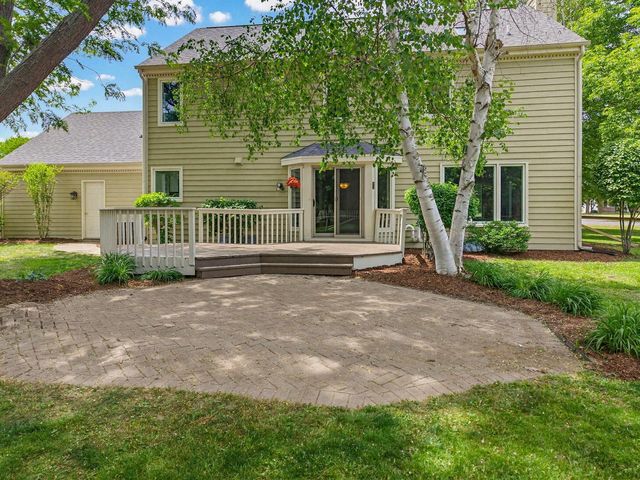 112 N Meadowside COURT, Summit, WI 53066
