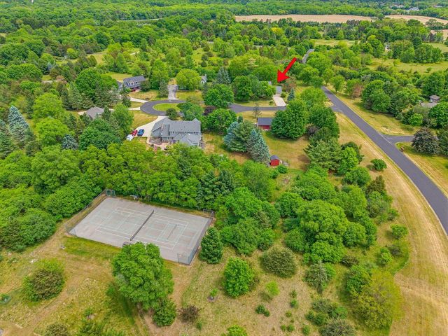 112 N Meadowside COURT, Summit, WI 53066