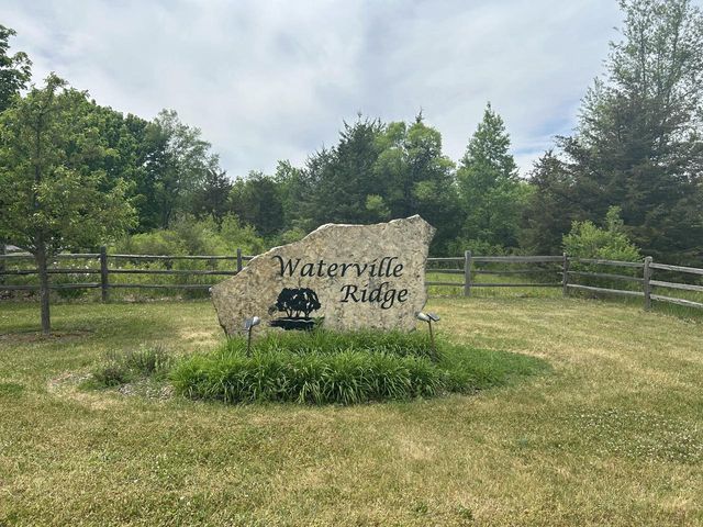 112 N Meadowside COURT, Summit, WI 53066