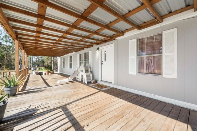 20220 Plaza Circle, Crosby, TX 77532