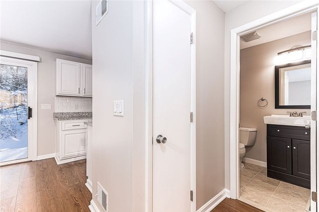 52 Kristee Circle 52, West Warwick, RI 02893