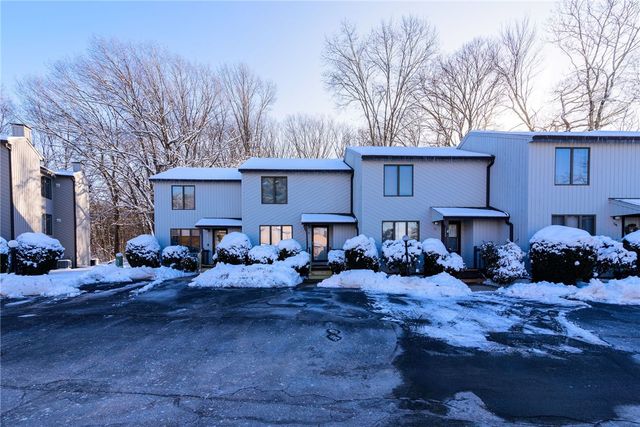 52 Kristee Circle 52, West Warwick, RI 02893