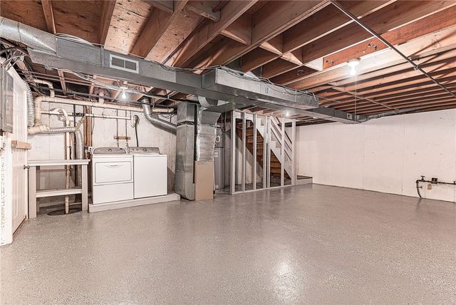 52 Kristee Circle 52, West Warwick, RI 02893