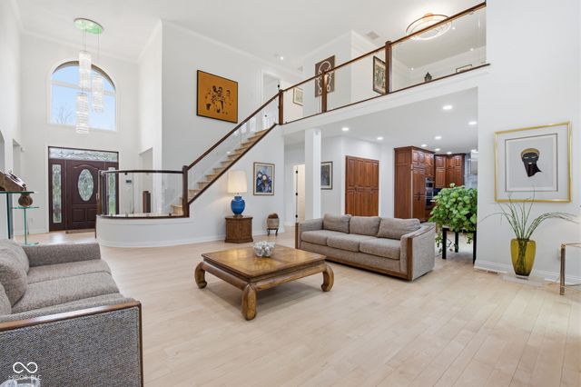 5717 Fall Creek Road, Indianapolis, IN 46220