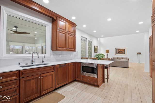 5717 Fall Creek Road, Indianapolis, IN 46220