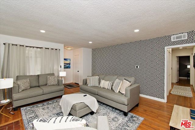 2224 W Imperial Highway 1, Hawthorne, CA 90250