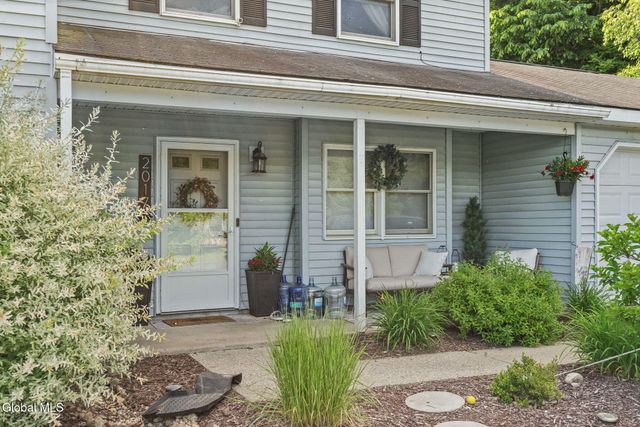 2015-2017 St Paul Drive, Ballston Spa, NY 12020