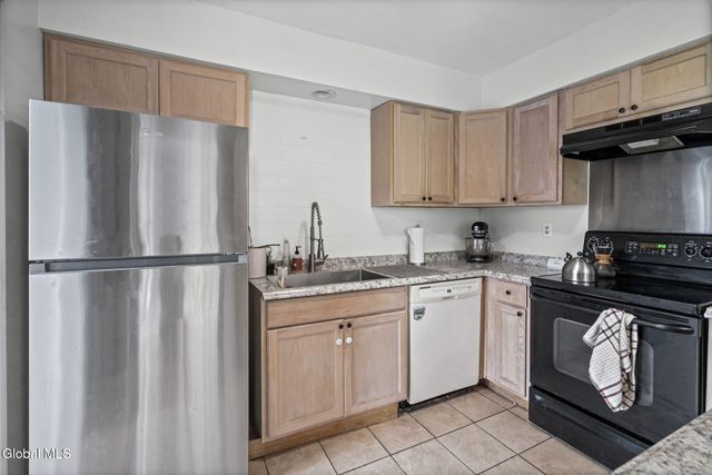 2015-2017 St Paul Drive, Ballston Spa, NY 12020