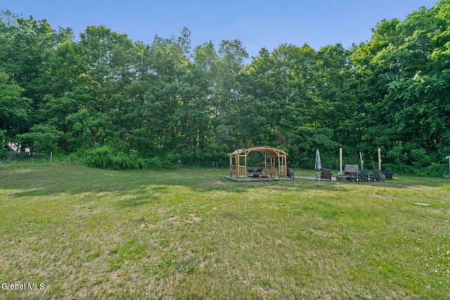 2015-2017 St Paul Drive, Ballston Spa, NY 12020