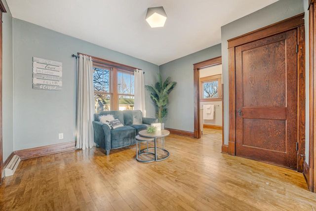 1704 LAWE STREET, Kaukauna, WI 54130