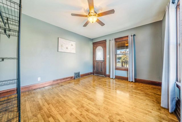 1704 LAWE STREET, Kaukauna, WI 54130