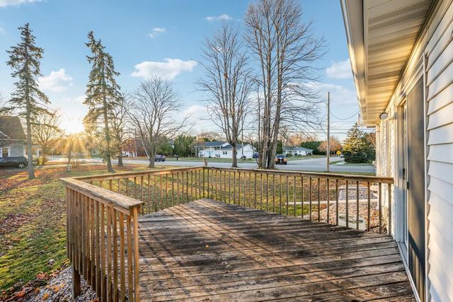 1704 LAWE STREET, Kaukauna, WI 54130