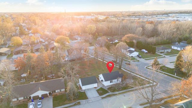 1704 LAWE STREET, Kaukauna, WI 54130