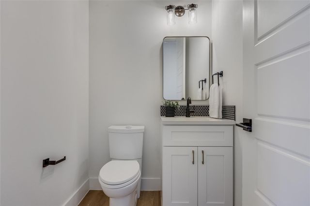 20202 Lincoln CV, Lago Vista, TX 78645